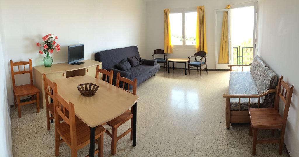Apartaments Bellamar Malgrat de Mar Ruang foto